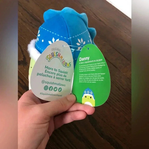 Original Squishmallows 8” Danny the Dino w/Snowflake Trapper Hat - BRAND NEW!! - Picture 6 of 7